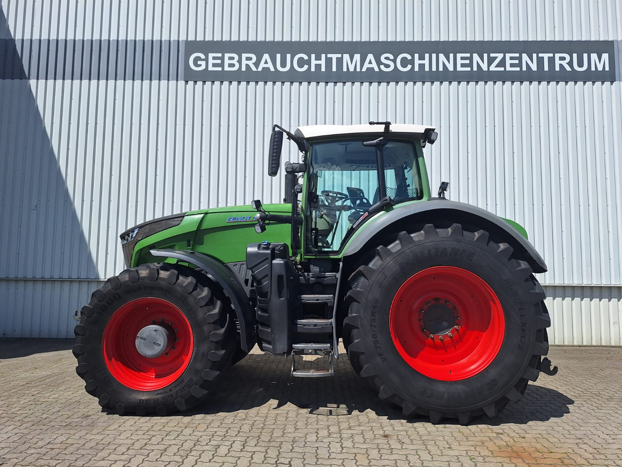 Fendt 1042 Vario S4 ProfiPlus - Traktor: pilt 1 Fendt 1042 Vario S4 ProfiPlus - Traktor: pilt 1