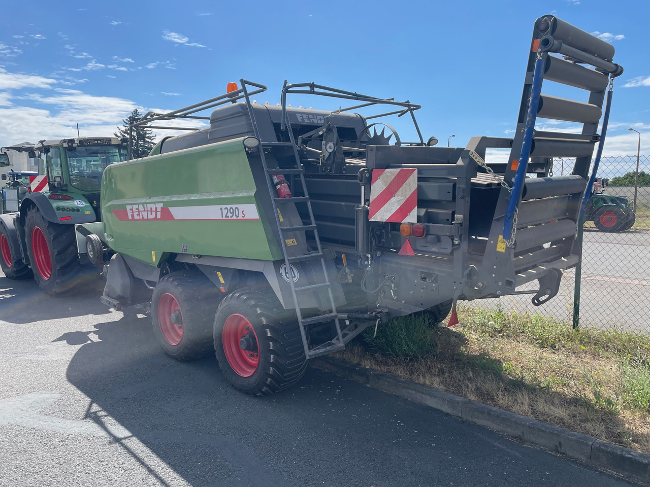 Fendt 1290 Quaderballenpresse - Heinapress, kandiline: pilt 5 Fendt 1290 Quaderballenpresse - Heinapress, kandiline: pilt 5
