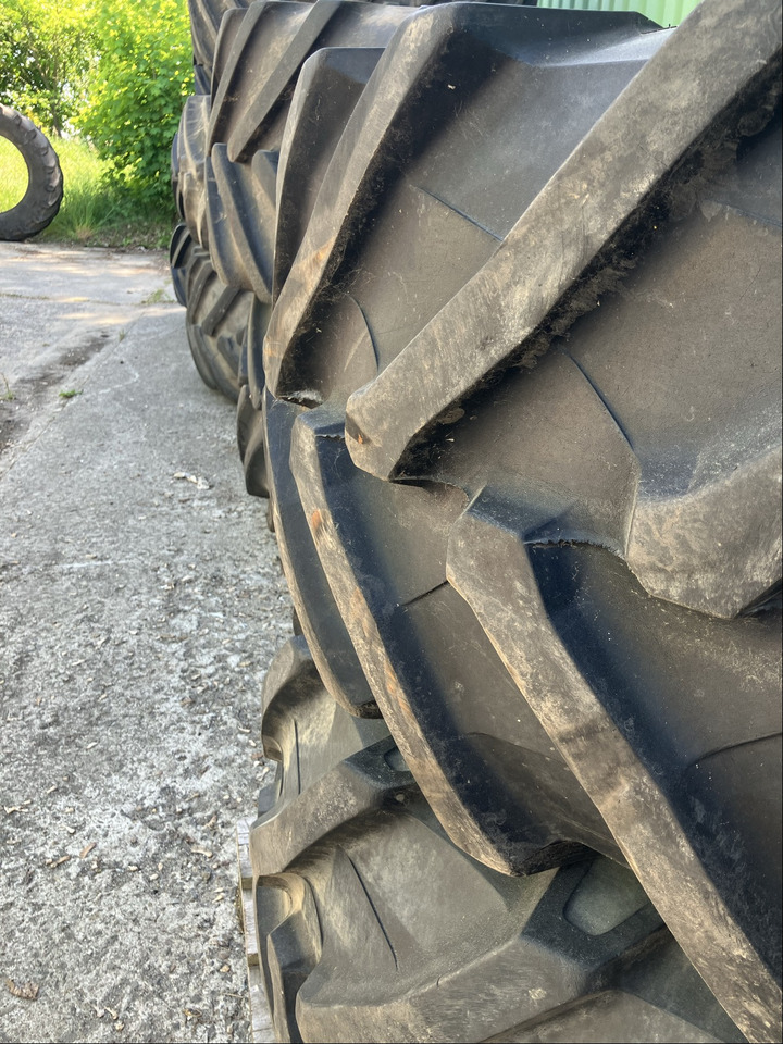 Fendt 2x Komplettrad 540/65R30 TB - Rehvid ja veljed: pilt 2 Fendt 2x Komplettrad 540/65R30 TB - Rehvid ja veljed: pilt 2