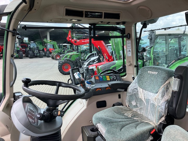 Fendt 313 Vario S4 Profi - Traktor: pilt 3 Fendt 313 Vario S4 Profi - Traktor: pilt 3