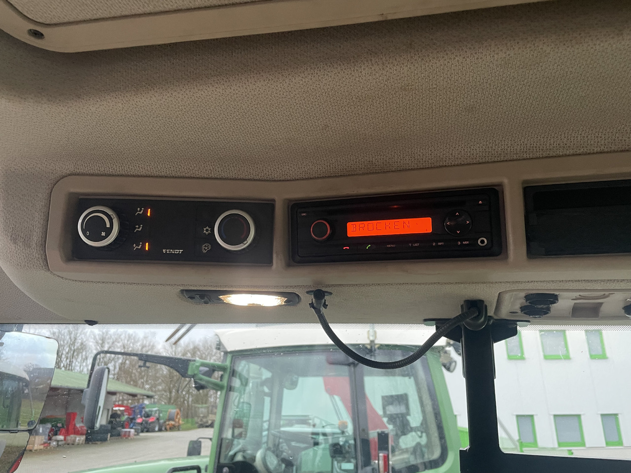 Traktor Fendt 718 Power Plus: pilt 6