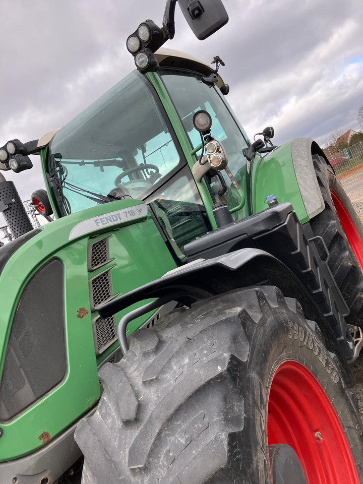 Fendt 718 Vario Profi - Traktor: pilt 3 Fendt 718 Vario Profi - Traktor: pilt 3