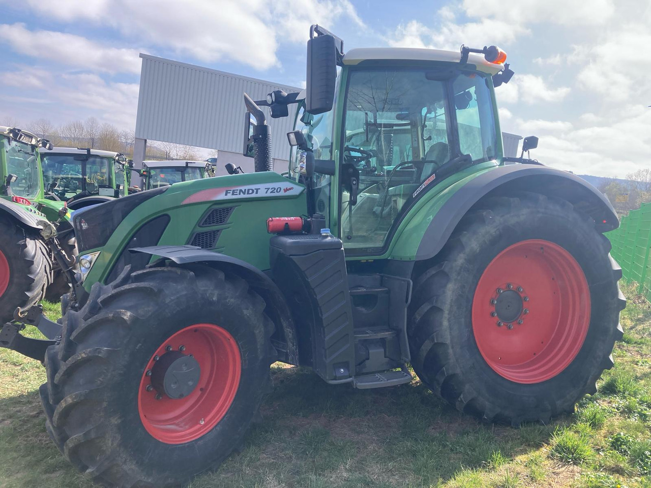 Fendt 720 Vario S4 ProfiPlus - Traktor: pilt 1 Fendt 720 Vario S4 ProfiPlus - Traktor: pilt 1