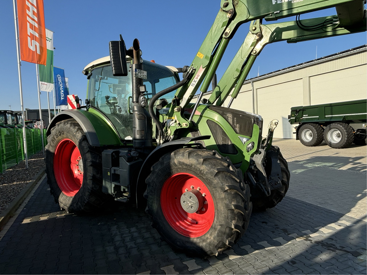 Fendt 724 S4 Profi Plus - Traktor: pilt 1 Fendt 724 S4 Profi Plus - Traktor: pilt 1