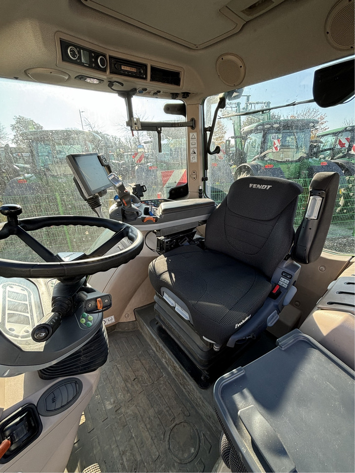 Fendt 724 S4 Profi Plus - Traktor: pilt 4 Fendt 724 S4 Profi Plus - Traktor: pilt 4