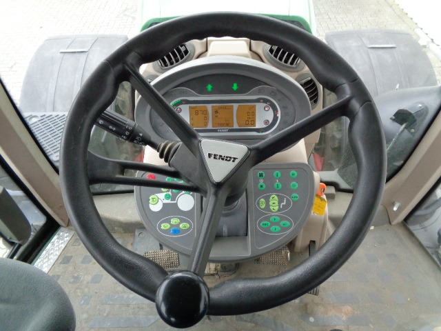Fendt 824 Vario S4 ProfiPlus - Traktor: pilt 2 Fendt 824 Vario S4 ProfiPlus - Traktor: pilt 2