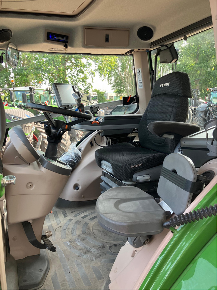 Fendt 826 Vario S4 Profi Plus RTK - Traktor: pilt 3 Fendt 826 Vario S4 Profi Plus RTK - Traktor: pilt 3