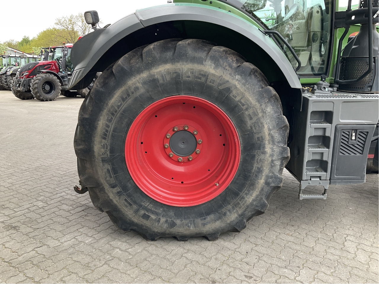 Fendt 826 Vario S4 - Traktor: pilt 3 Fendt 826 Vario S4 - Traktor: pilt 3