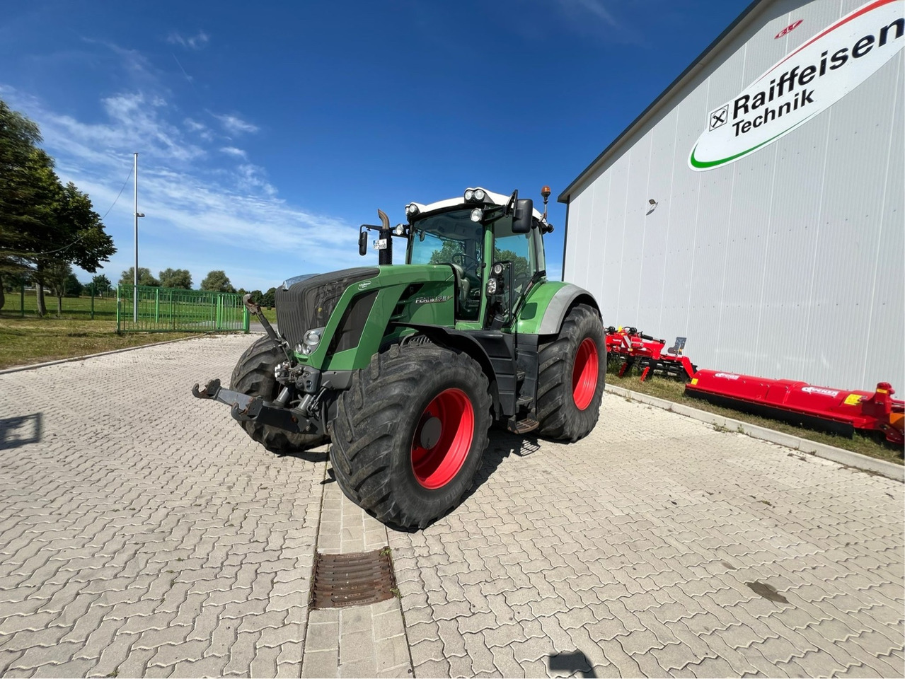 Fendt 828 Vario - Traktor: pilt 1 Fendt 828 Vario - Traktor: pilt 1