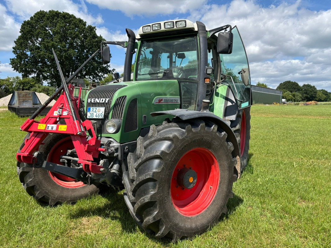 Fendt Favorit 712 Vario - Traktor: pilt 1 Fendt Favorit 712 Vario - Traktor: pilt 1