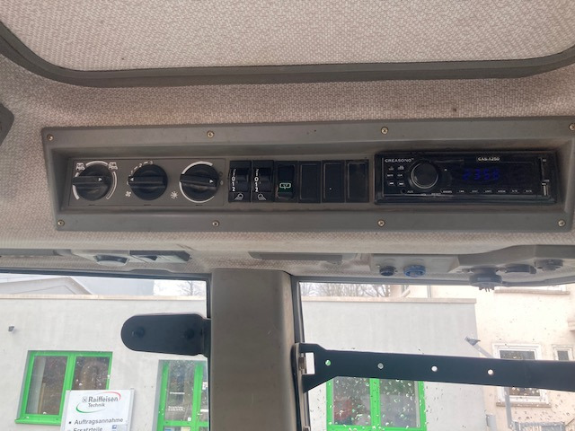 Fendt Favorit 714 Vario - Traktor: pilt 2 Fendt Favorit 714 Vario - Traktor: pilt 2