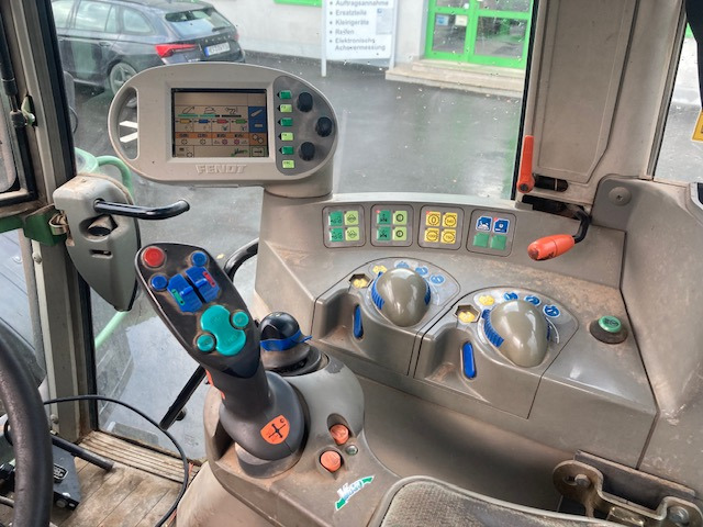 Fendt Favorit 714 Vario - Traktor: pilt 3 Fendt Favorit 714 Vario - Traktor: pilt 3