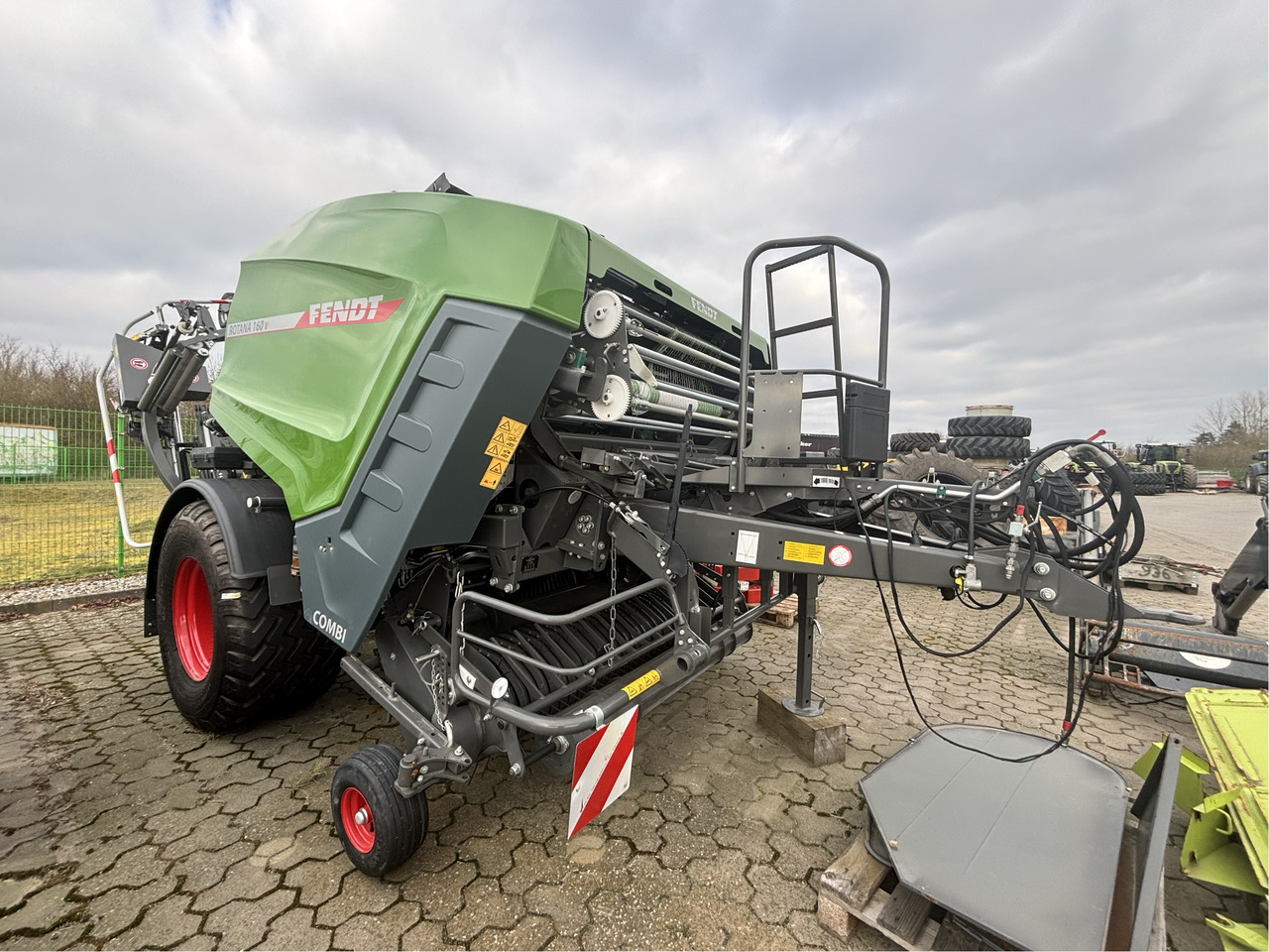 Fendt Rotana 160 V Combi - Kaarutusseadmed: pilt 1 Fendt Rotana 160 V Combi - Kaarutusseadmed: pilt 1