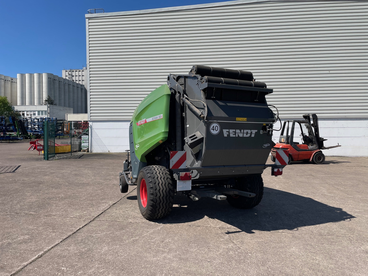 Fendt Rotana 180 V Xtra - 25 Messer - Kaarutusseadmed: pilt 2 Fendt Rotana 180 V Xtra - 25 Messer - Kaarutusseadmed: pilt 2
