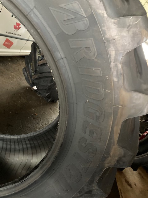 Grasdorf Bridgestone 600/65R38 - Rehvid ja veljed: pilt 2 Grasdorf Bridgestone 600/65R38 - Rehvid ja veljed: pilt 2
