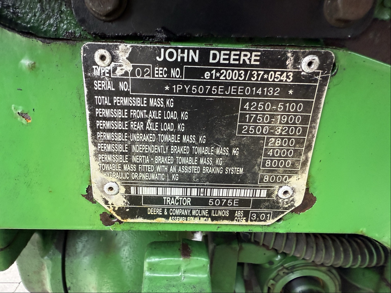 John Deere 5075E - Traktor: pilt 2 John Deere 5075E - Traktor: pilt 2