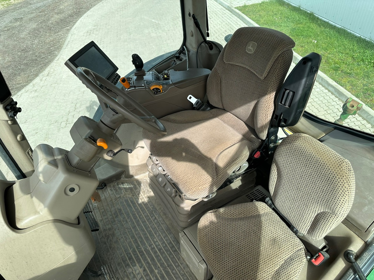 John Deere 7230R - Traktor: pilt 3 John Deere 7230R - Traktor: pilt 3