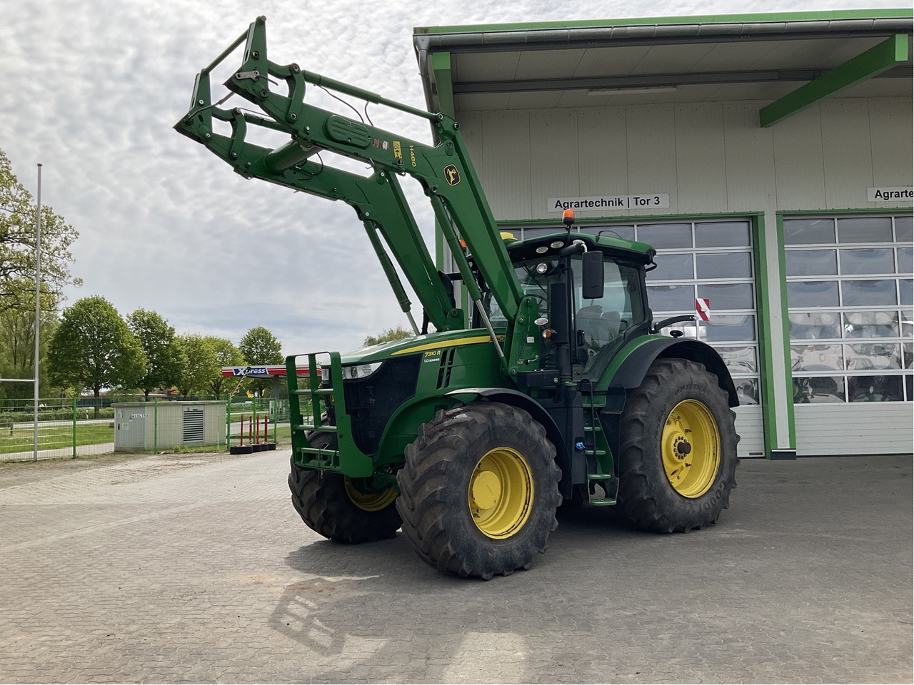 John Deere 7310 R - Traktor: pilt 1 John Deere 7310 R - Traktor: pilt 1