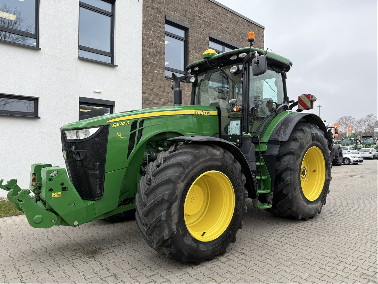 John Deere 8370 R - Traktor: pilt 1 John Deere 8370 R - Traktor: pilt 1