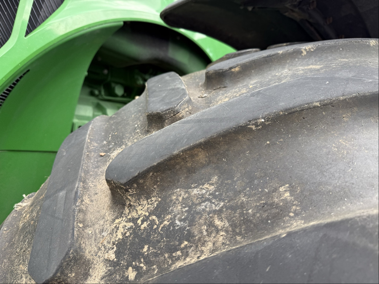 John Deere 8370R PowerShift - Traktor: pilt 3 John Deere 8370R PowerShift - Traktor: pilt 3