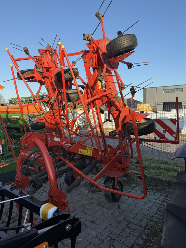 Kuhn Heuwender GF 8702 - Kaarutaja/ Reha: pilt 3 Kuhn Heuwender GF 8702 - Kaarutaja/ Reha: pilt 3