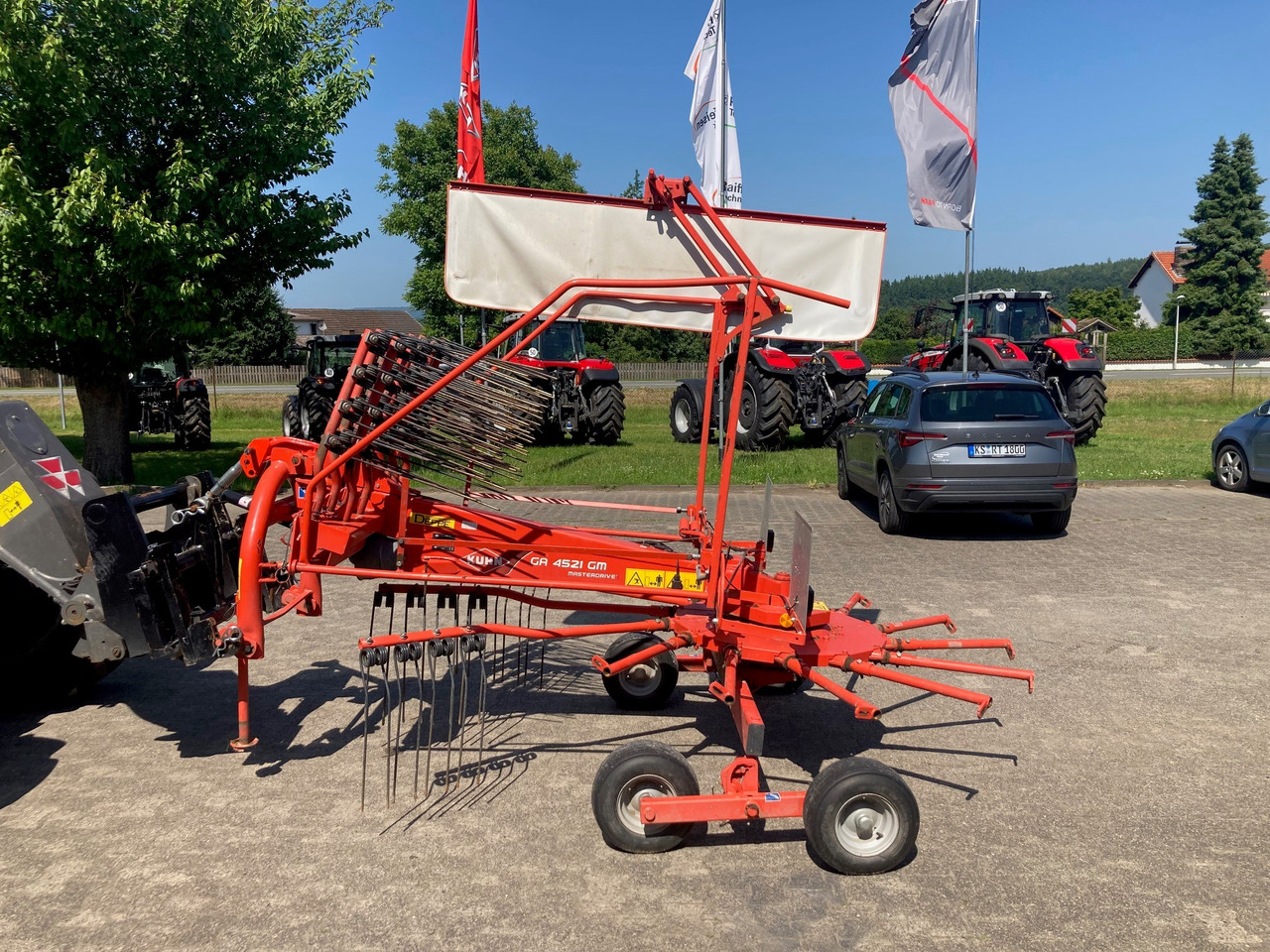 Kuhn Schwader GA 4521 - Kaarutaja/ Reha: pilt 1 Kuhn Schwader GA 4521 - Kaarutaja/ Reha: pilt 1