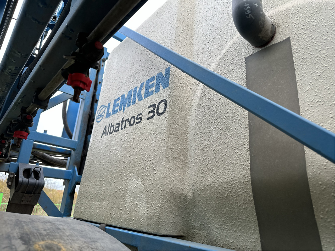 Lemken Anhängespritze 30/27 - Traktorilt tõusev pritsija: pilt 2 Lemken Anhängespritze 30/27 - Traktorilt tõusev pritsija: pilt 2