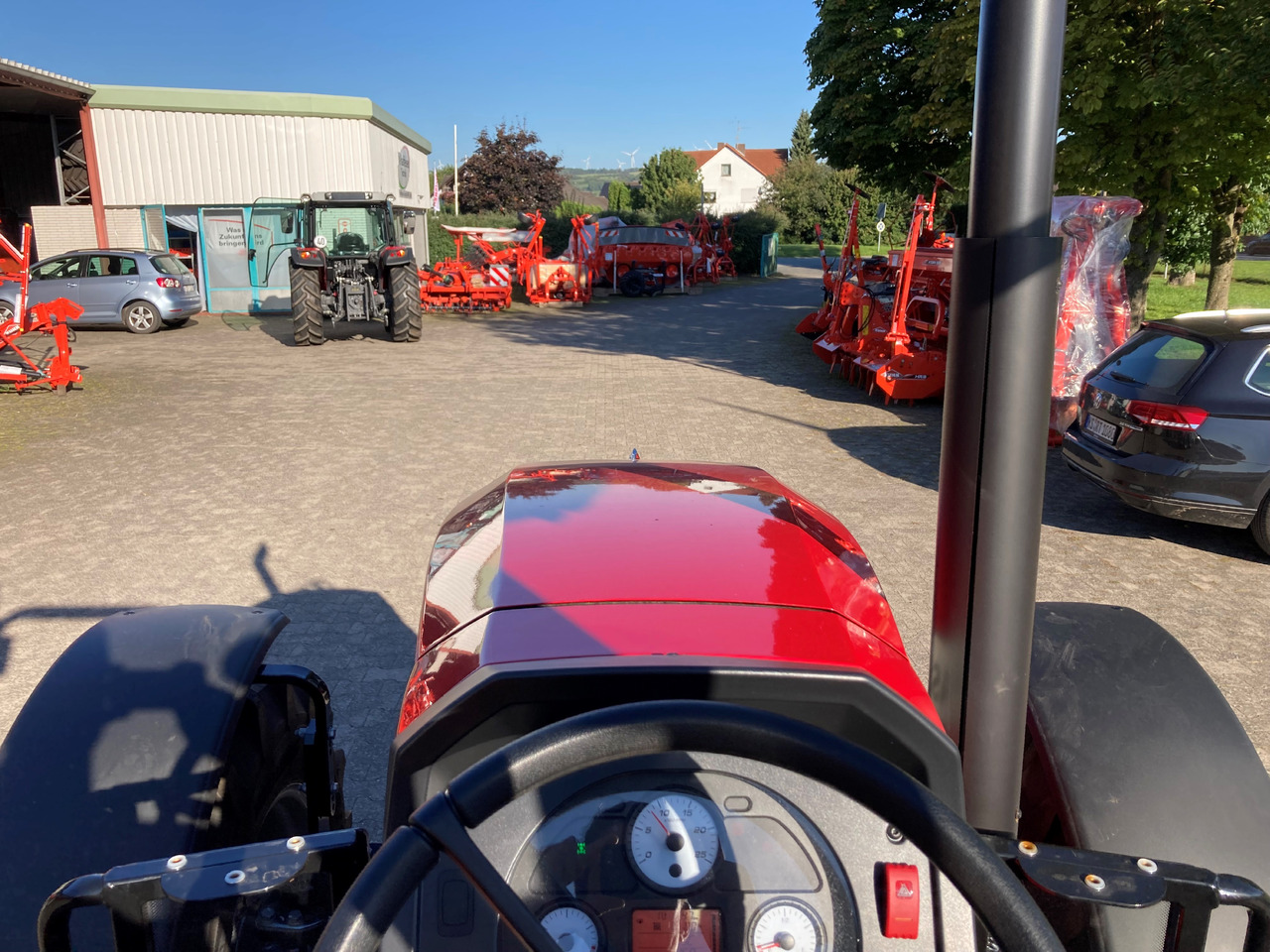 Massey Ferguson 4708 M Plattform Essential - Traktor: pilt 4 Massey Ferguson 4708 M Plattform Essential - Traktor: pilt 4