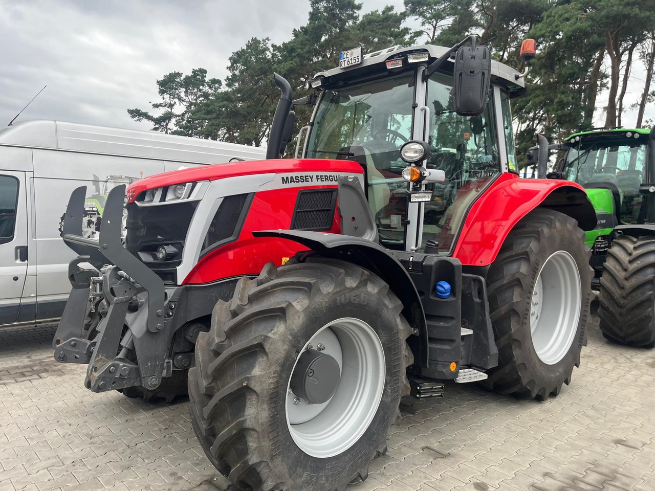 Massey Ferguson 6S.155 Dyna-VT EXCLUSIVE - Traktor: pilt 1 Massey Ferguson 6S.155 Dyna-VT EXCLUSIVE - Traktor: pilt 1