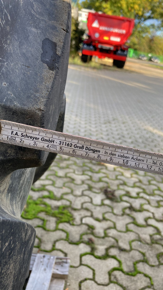 Michelin 650/65R34 710/75R42 - Rehvid ja veljed: pilt 3 Michelin 650/65R34 710/75R42 - Rehvid ja veljed: pilt 3