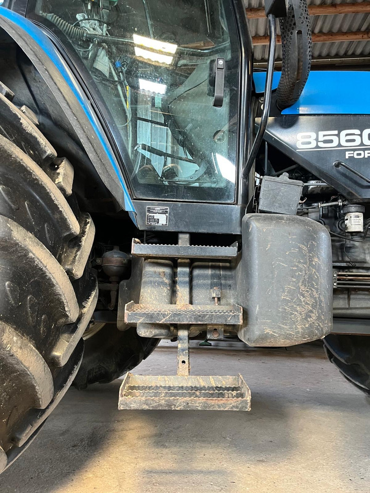 New Holland 8560 - Traktor: pilt 3 New Holland 8560 - Traktor: pilt 3