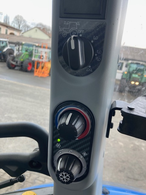New Holland T5.100 - Traktor: pilt 3 New Holland T5.100 - Traktor: pilt 3