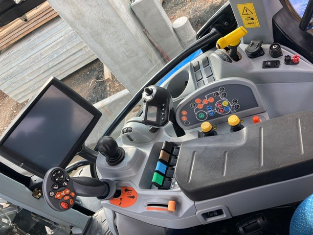 New Holland T7.200 Autocommand - Traktor: pilt 3 New Holland T7.200 Autocommand - Traktor: pilt 3