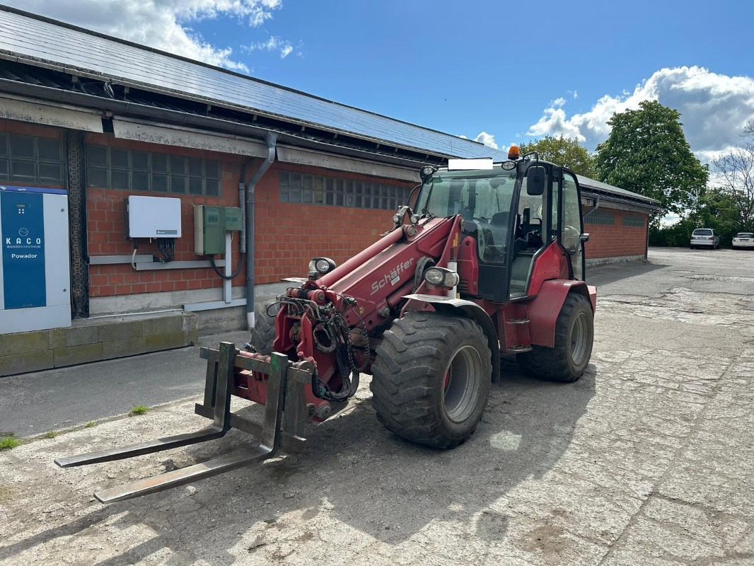 Schäffer 9330T - Rataslaadur: pilt 1 Schäffer 9330T - Rataslaadur: pilt 1