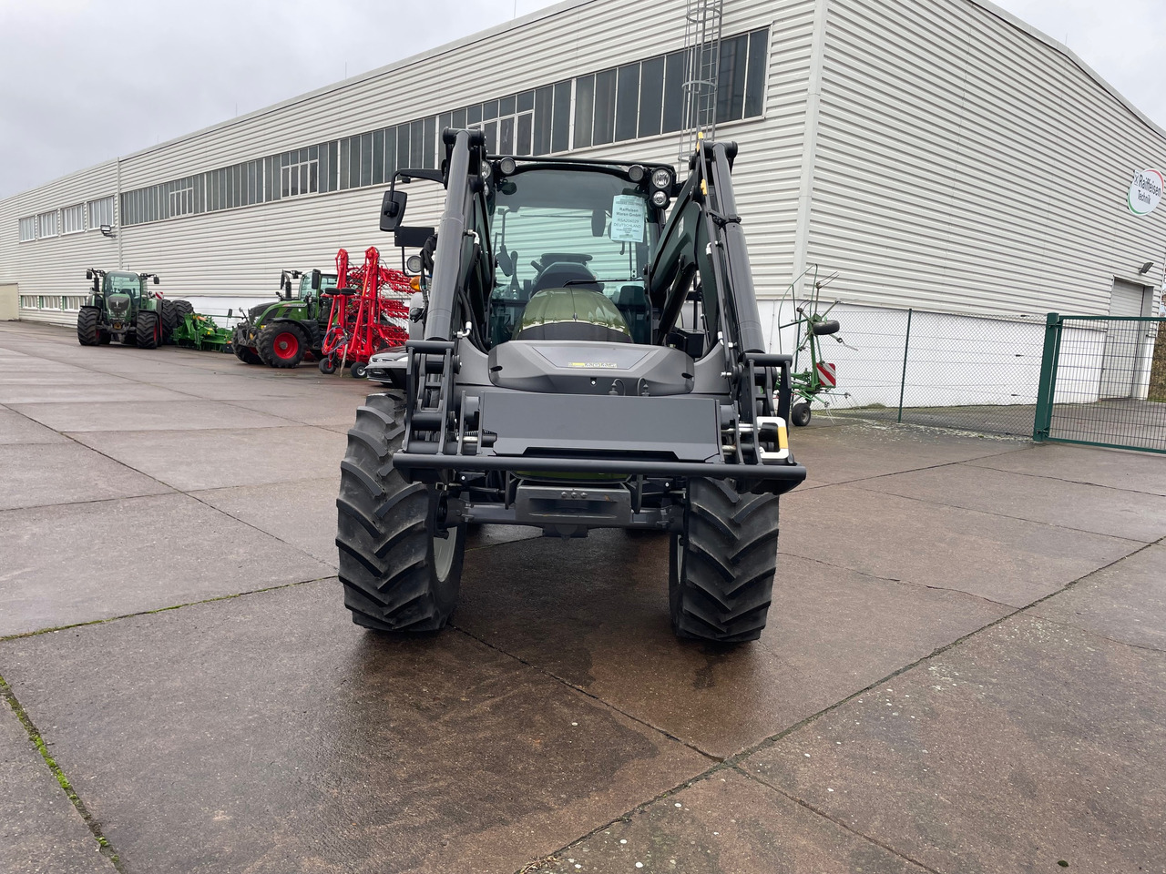 Uus Traktor Valtra A105MH4 2B0: pilt 6