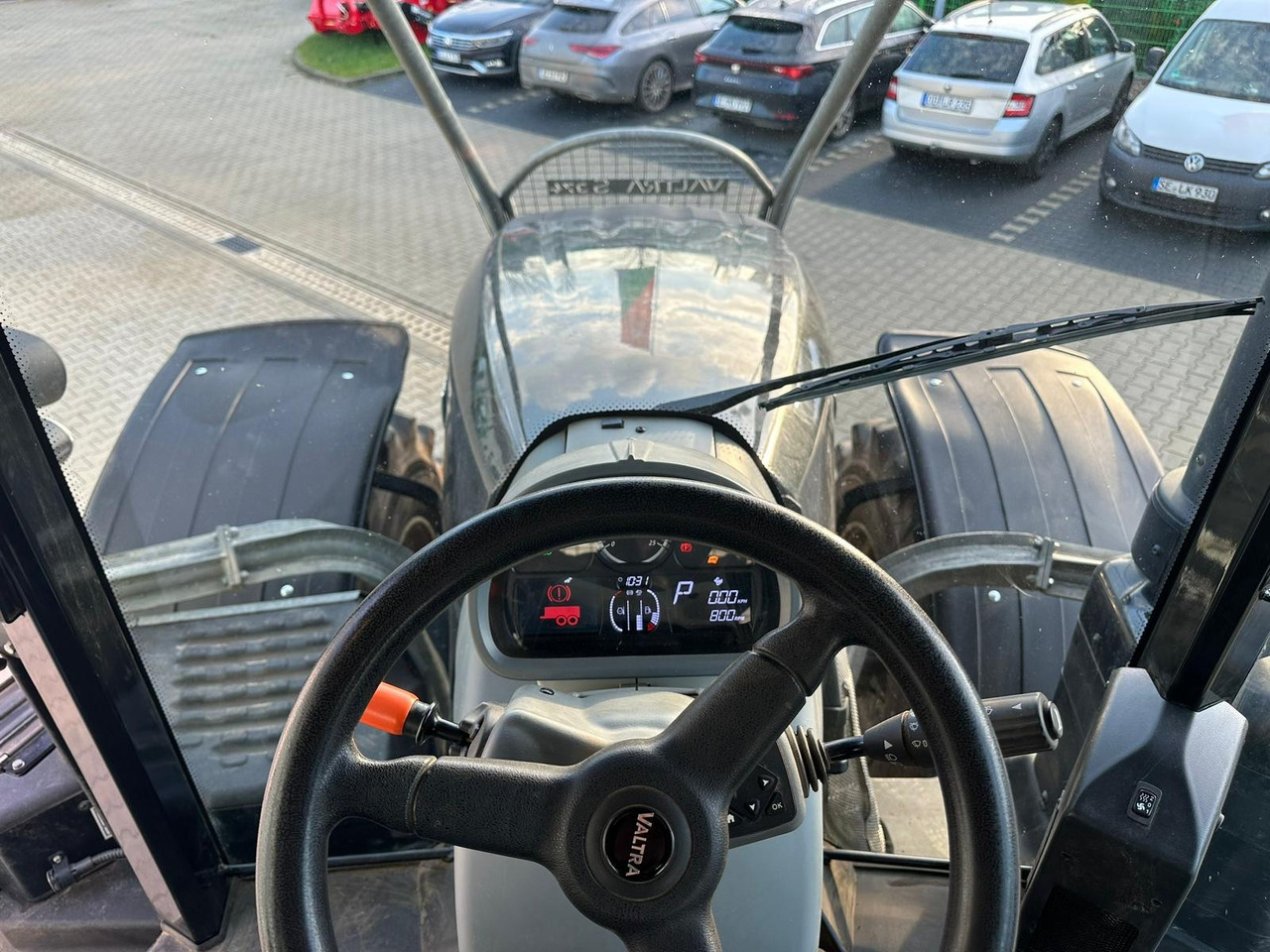 Traktor Valtra S 374: pilt 13
