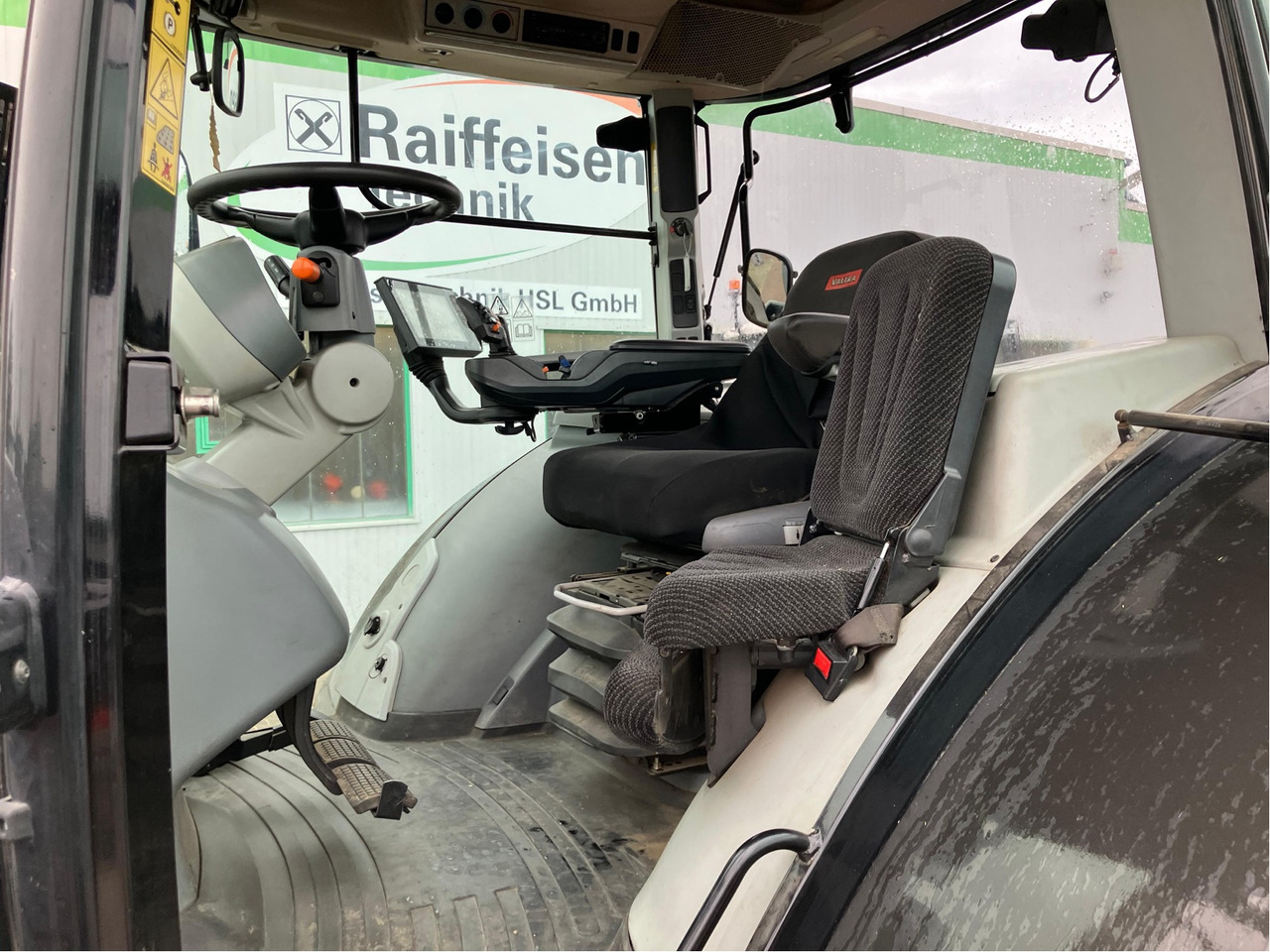 Valtra S 394 - Traktor: pilt 4 Valtra S 394 - Traktor: pilt 4