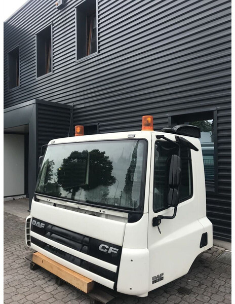 DAF CF Euro 3, Euro 4 - Kabiin ja interjöör - Veoauto: pilt 1 DAF CF Euro 3, Euro 4 - Kabiin ja interjöör - Veoauto: pilt 1