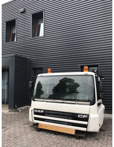 DAF CF Euro 3, Euro 4 - Kabiin ja interjöör - Veoauto: pilt 3 DAF CF Euro 3, Euro 4 - Kabiin ja interjöör - Veoauto: pilt 3