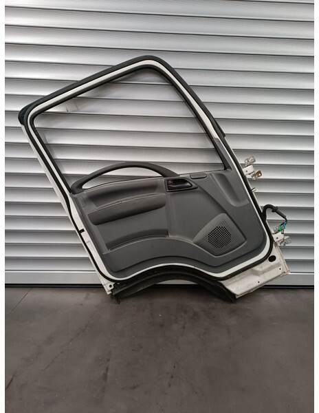 Isuzu LH - DRIVER - SX - LATO GUIDA - Uks ja varuosad - Veoauto: pilt 2 Isuzu LH - DRIVER - SX - LATO GUIDA - Uks ja varuosad - Veoauto: pilt 2