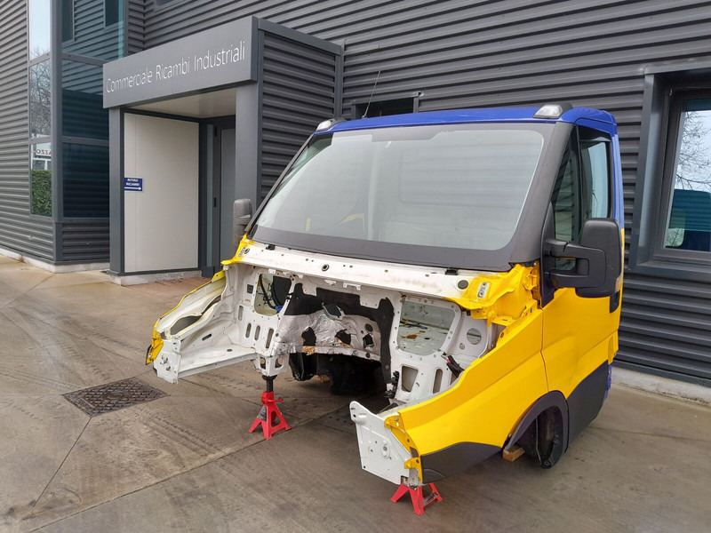 Iveco DAILY - Kabiin ja interjöör - Veoauto: pilt 1 Iveco DAILY - Kabiin ja interjöör - Veoauto: pilt 1
