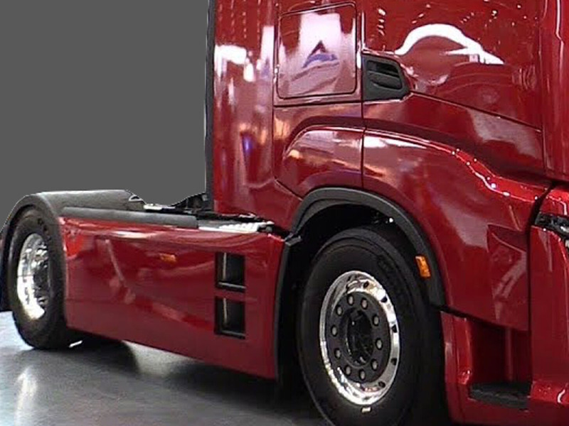 Iveco S WAY EURO 6 Sideskirts / Fairings - Aerodünaamika/ Spoiler - Veoauto: pilt 4 Iveco S WAY EURO 6 Sideskirts / Fairings - Aerodünaamika/ Spoiler - Veoauto: pilt 4