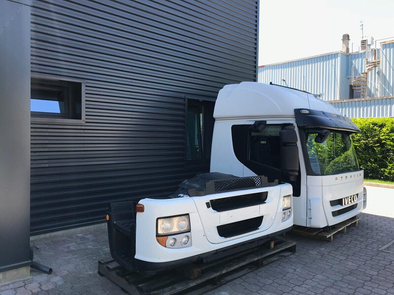 Iveco STRALIS AT Euro 5 - Kabiin ja interjöör - Veoauto: pilt 2 Iveco STRALIS AT Euro 5 - Kabiin ja interjöör - Veoauto: pilt 2