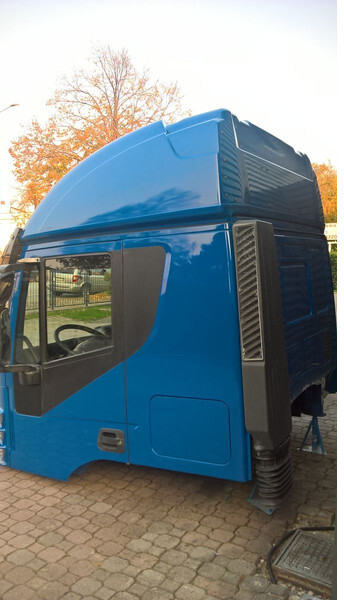 Iveco STRALIS AT Euro 5 - Kabiin ja interjöör - Veoauto: pilt 3 Iveco STRALIS AT Euro 5 - Kabiin ja interjöör - Veoauto: pilt 3