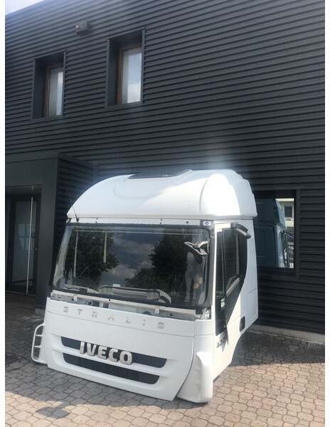Iveco Stralis AT Cube - Kabiin ja interjöör - Veoauto: pilt 2 Iveco Stralis AT Cube - Kabiin ja interjöör - Veoauto: pilt 2