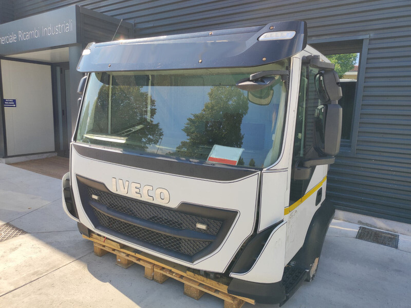 Iveco Stralis Hi-Street / Trakker Euro 6 - Kabiin ja interjöör - Veoauto: pilt 2 Iveco Stralis Hi-Street / Trakker Euro 6 - Kabiin ja interjöör - Veoauto: pilt 2
