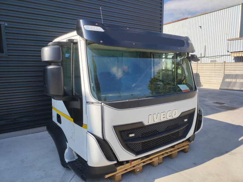 Iveco Stralis Hi-Street / Trakker Euro 6 - Kabiin ja interjöör - Veoauto: pilt 3 Iveco Stralis Hi-Street / Trakker Euro 6 - Kabiin ja interjöör - Veoauto: pilt 3