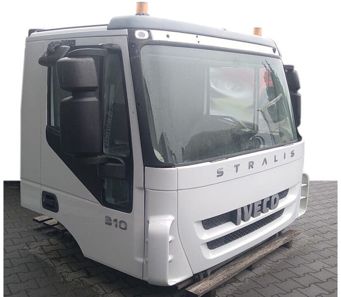 Iveco Stralis - Trakker - Kabiin ja interjöör - Veoauto: pilt 1 Iveco Stralis - Trakker - Kabiin ja interjöör - Veoauto: pilt 1