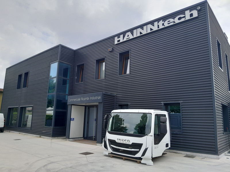 Iveco Trakker E6 - Kabiin ja interjöör - Veoauto: pilt 3 Iveco Trakker E6 - Kabiin ja interjöör - Veoauto: pilt 3
