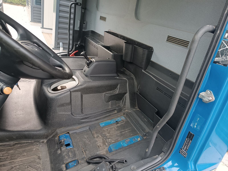 Kabiin ja interjöör - Veoauto Mercedes-Benz ATEGO EURO 4 EURO 5: pilt 12